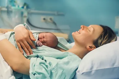 Accouchement difficile et ostéopathie pour bébé et maman